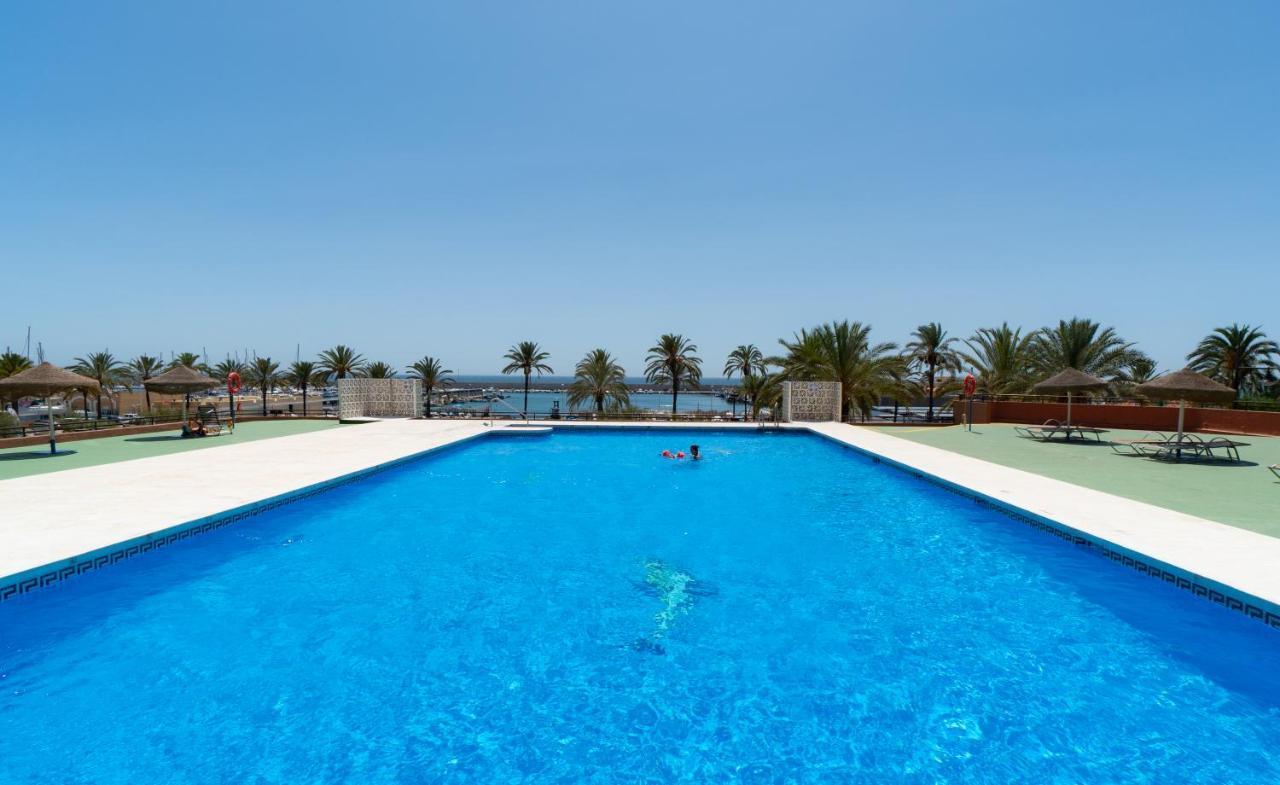 Sur Suites Palmeras 8 Фуэнхирола Экстерьер фото
