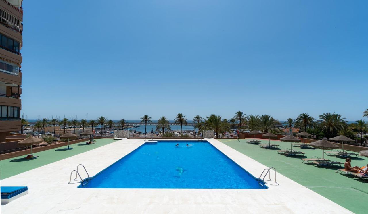 Sur Suites Palmeras 8 Фуэнхирола Экстерьер фото